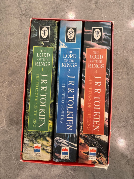The Lord of the Rings: Boxed Set by JRR Tolkien